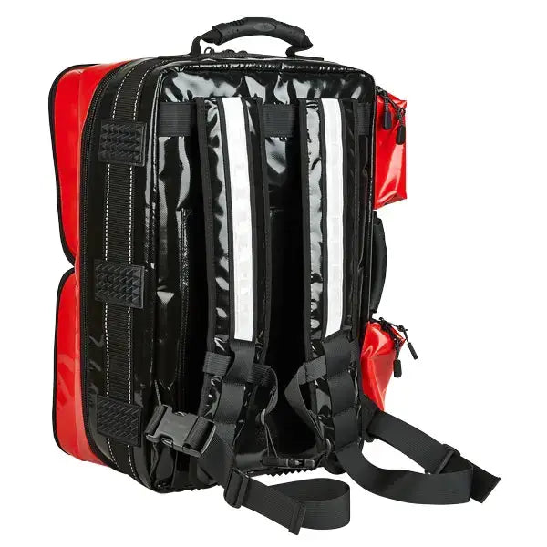 Rückansicht des leeren Notfallrucksacks in Rot mit gepolsterten Schultergurten und reflektierenden Streifen für sicheren Transport im Einsatz.