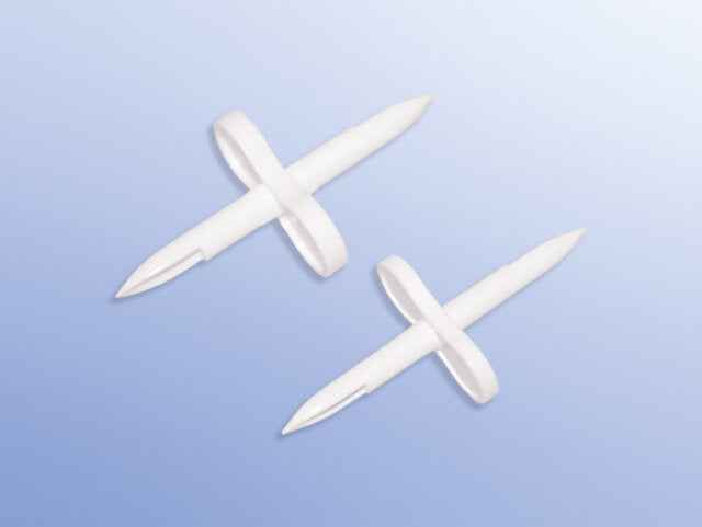 Überleitungskanülen DH 100 Stück MHD by medasi.shop für sicheren Flüssigkeitstransfer zwischen Behältern in medizinischen Anwendungen.