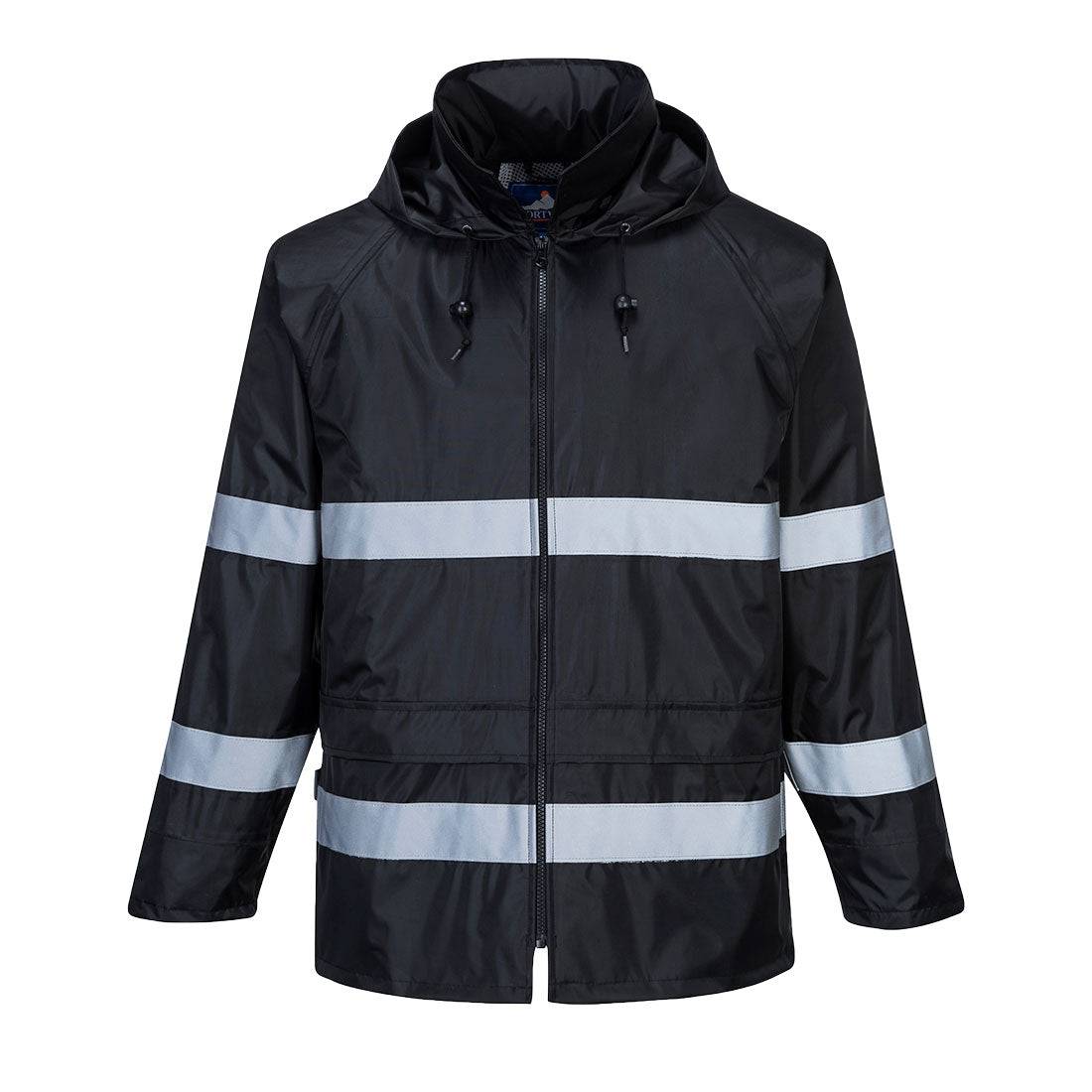 IONA Regenjacke wasserdicht und sichtbar von Portwest in Schwarz mit Reflexstreifen, ideal für Outdoor und Berufseinsatz bei schlechtem Wetter.
