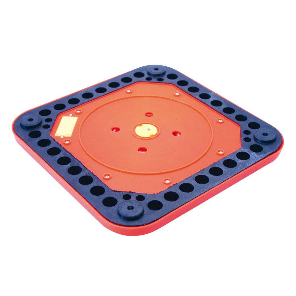 Stabile Bodenplatte des Dönges Faltleitkegels Pro-Version mit rutschfestem Design, ideal für den Einsatz auf stark befahrenen Straßen.