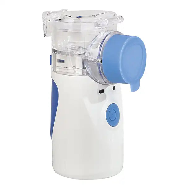 Kompaktes Ultraschall Inhalationsgerät Mini mit blauem Einschaltknopf – tragbar, hygienisch und ideal für Kinder und Erwachsene.